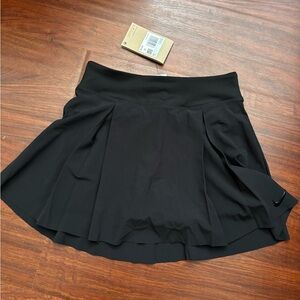 Nike women's black skort